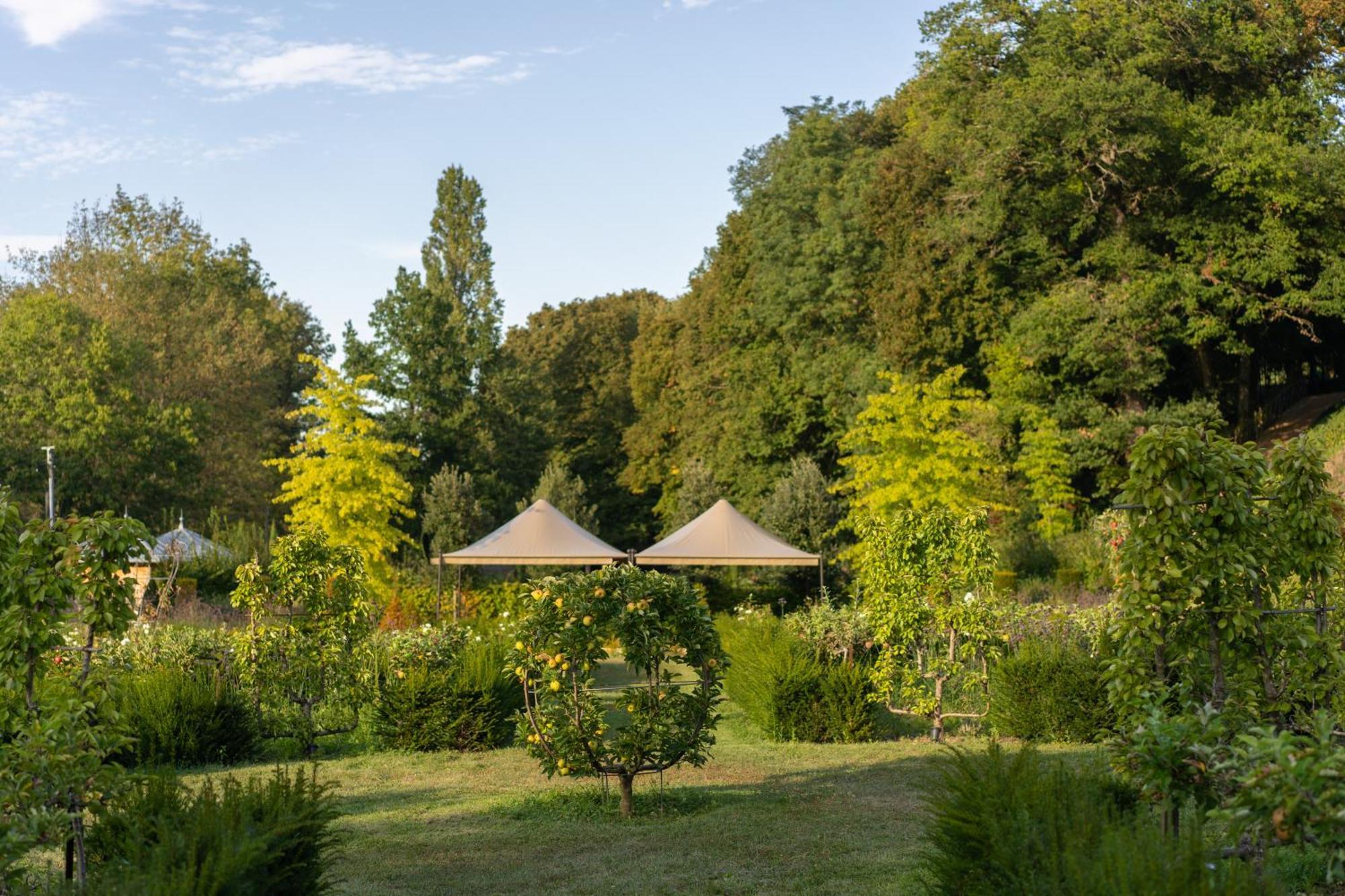 Relais & Chateau Louise De La Valliere Reugny  Exterior photo