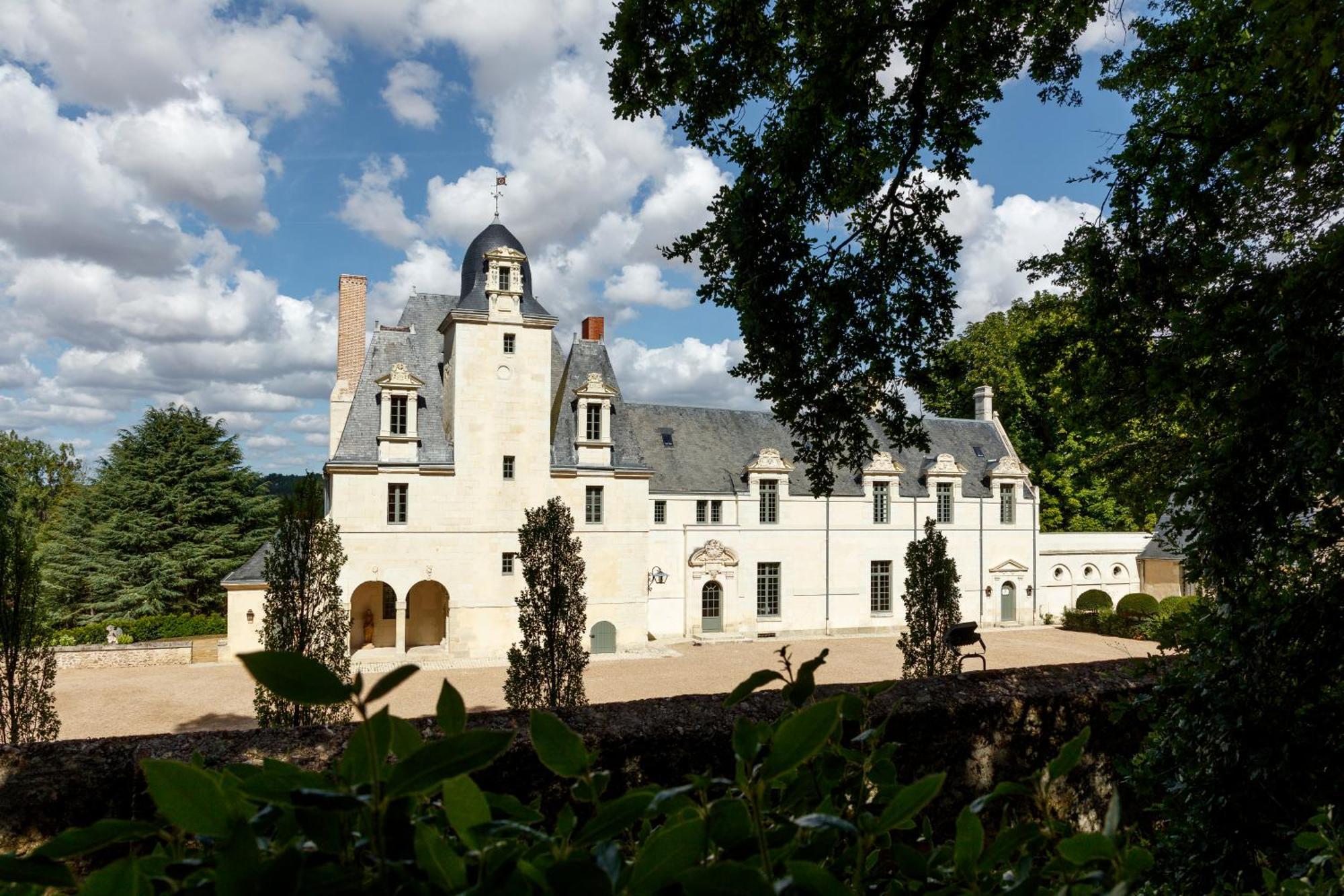 Relais & Chateau Louise De La Valliere Reugny  Exterior photo